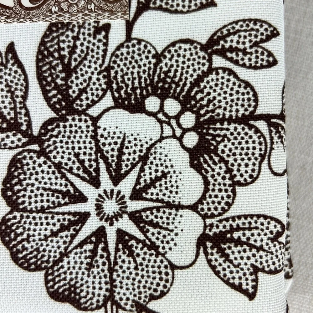 Spode Woodland Tablecloth - White and Brown Floral 60